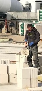 Arbeiter beim mauern